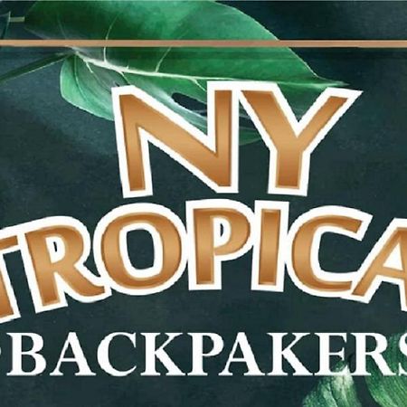 Ny Tropical Backpackers Vandrerhjem Desaru Eksteriør bilde